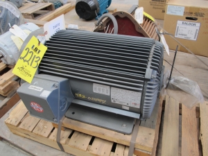 MOTOR, ELECTRIC TYPE, 25 HORSEPOWER, 208-230/460 ELEC RATING, 1770 RPM, 284T FRAME, 66-59/29.5 AMPS, TEFC ENCLOSURE, 1.25 SERVICE FACTOR. PART # H17446A (W-44) LOADING & HANDLING FEE $15-